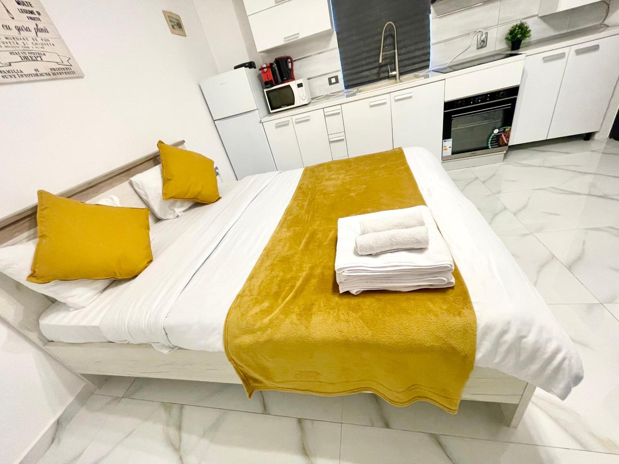 White 2 Apartment Bucharest Exterior photo